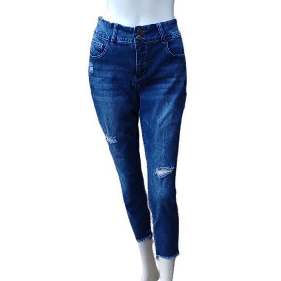 620130.....Royalty for me Ankle Crop Jeans Size 8,  W28" 25"Inseam 9"Rise - Picture 2 of 5